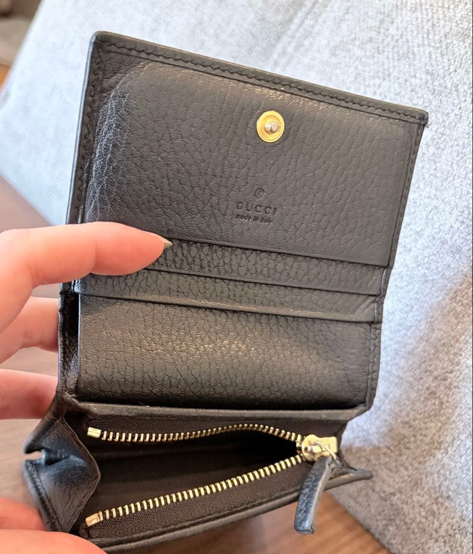 どん GUCCI ブラック 二つ折り　財布