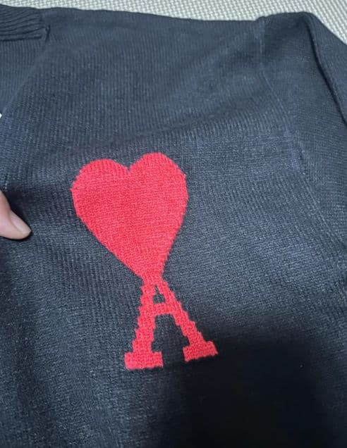 AMI PARIS ブラックニットセーター ハート 男女兼用 M