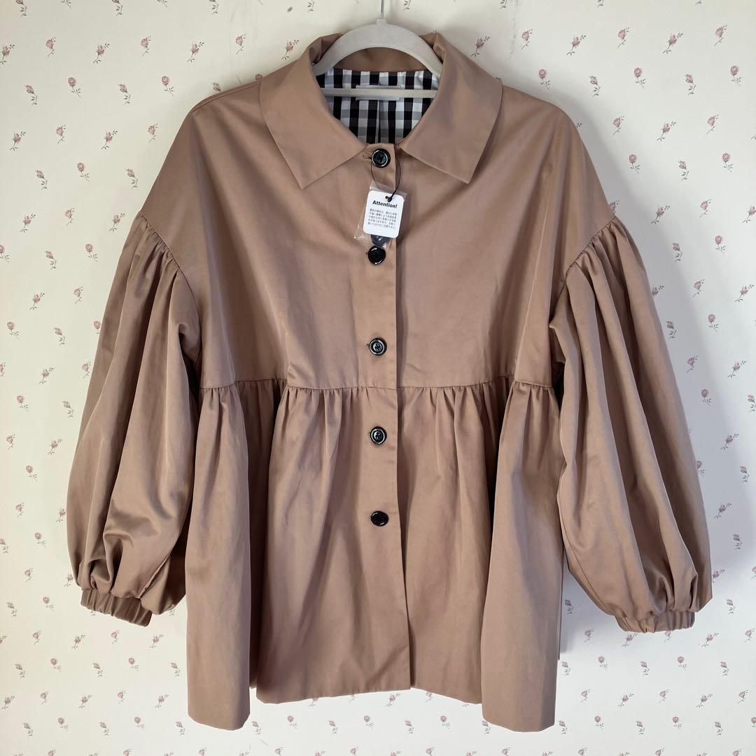 新品タグ付き　YOIHI フリルギャザーステンカラーコート　バルーンスリーブ