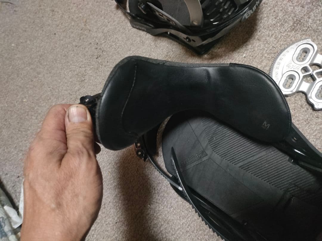 Burton スノーボード ビンディング Mサイズ　CARTEL　GENESIS