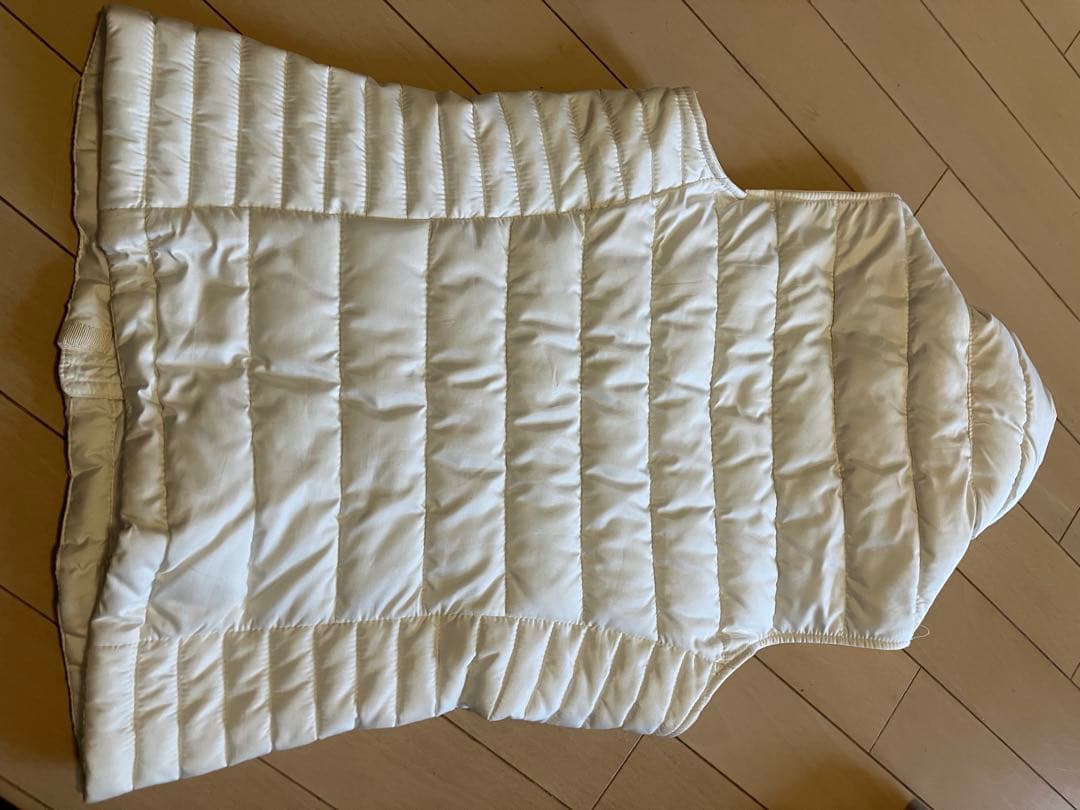 アバクロンビーアンドフィッチ　ホワイト キルティングダウンベスト　新品未使用