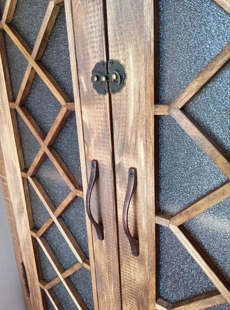 安価版＊レトロ風キャビネット（両開き）