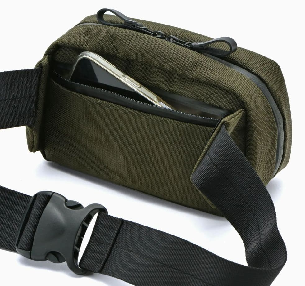 カワニシカバン　ラフ　コーデュラ lauff