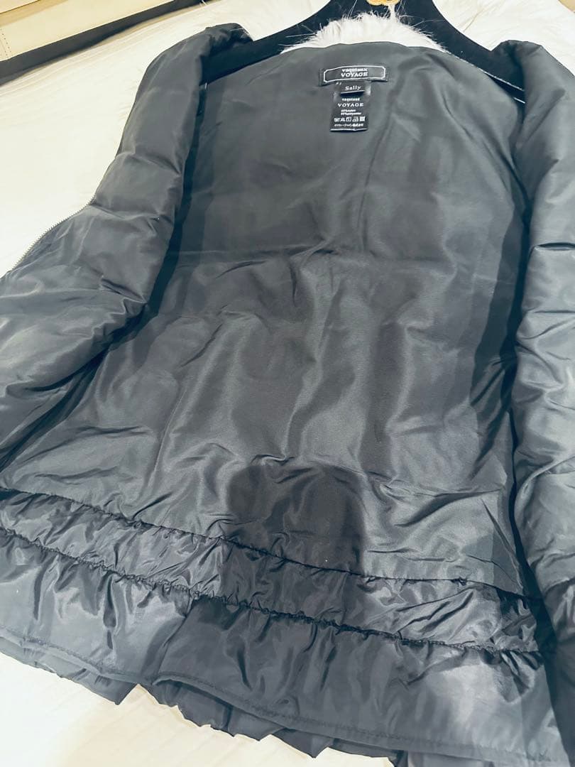 美品 ♡ vaqutaux VOYAGE ブルジョアフリルベスト　ノアール