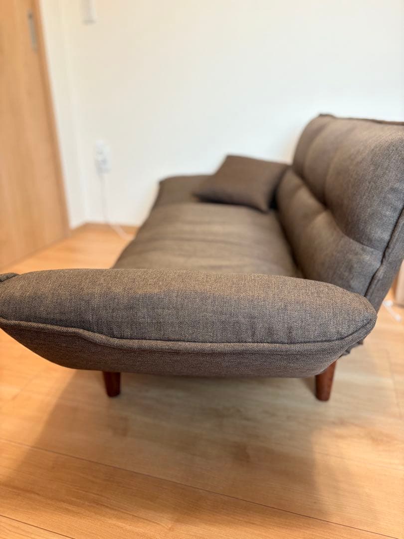 [ニトリ]2人掛けコンパクトカウチソファ・クッション付き