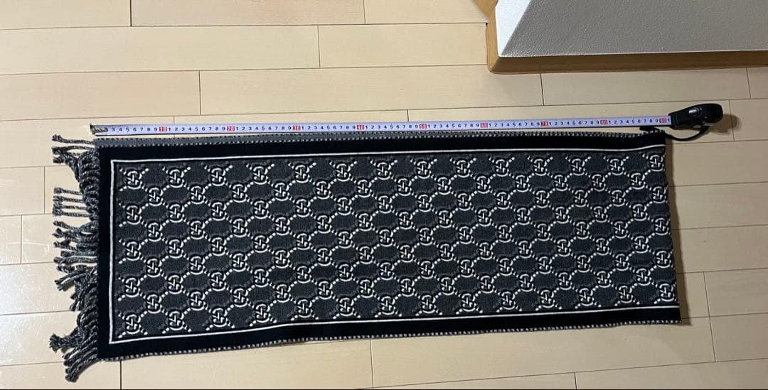 グッチ　マフラー