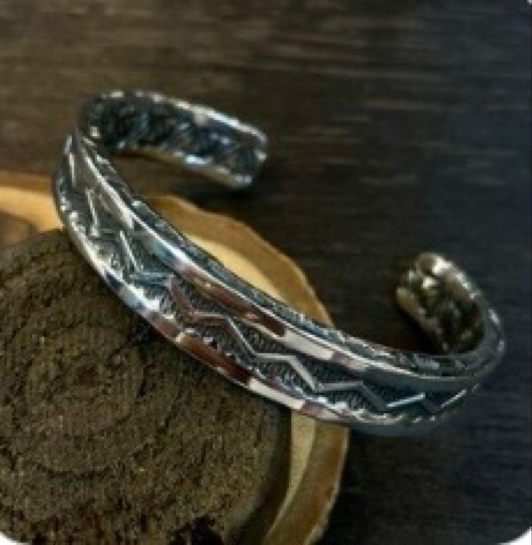 サンシャインリーブス⭐︎4面スタンプヘビーゲージバングル