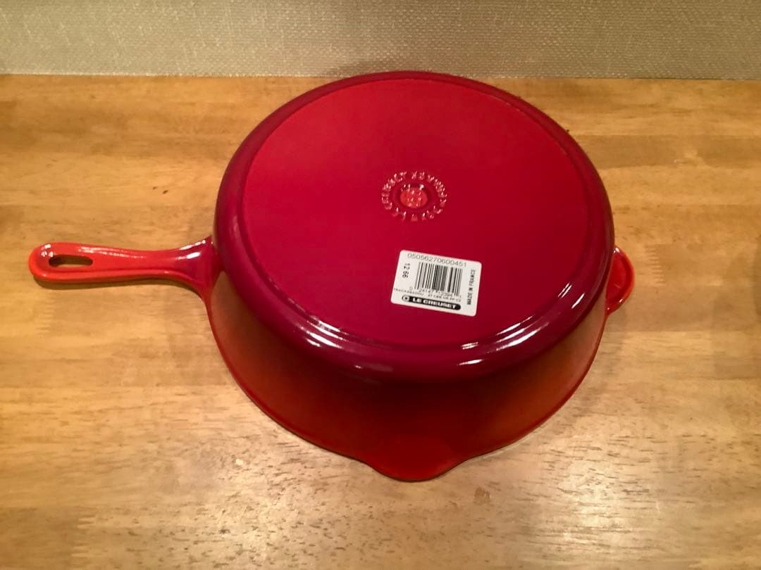 ルクルーゼ　CASSADOU 27cm 色 : チェリー