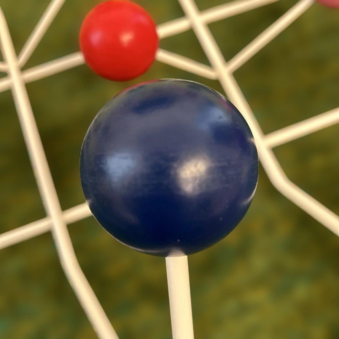 ハーマンミラー イームズ ハングイット オール マルチカラー デザイン