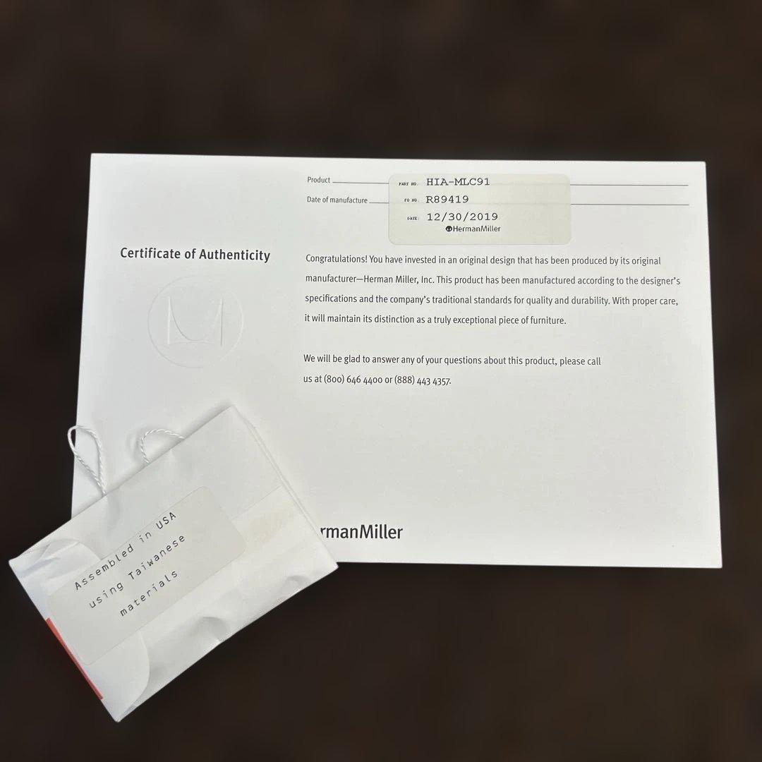 ハーマンミラー イームズ ハングイット オール マルチカラー デザイン