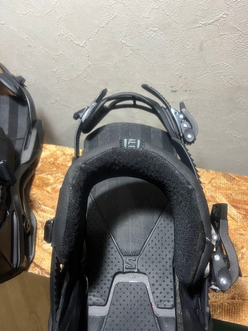 SALOMON black eddition！ DISTRICT Mサイズ