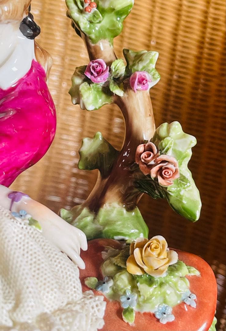 UNTER WEISS BACH 陶器　ドレスデンレース人形　西洋陶器　置物