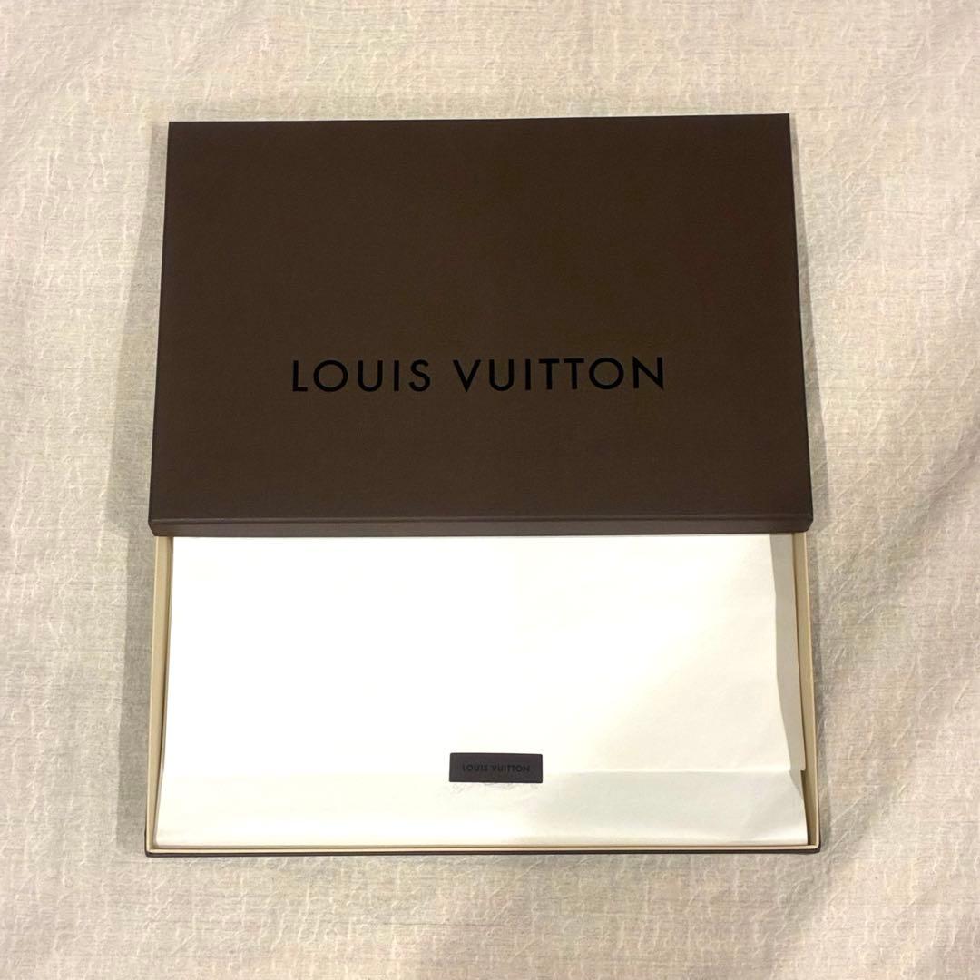 LOUIS VUITTON ルイヴィトン マフラー　ブラウン