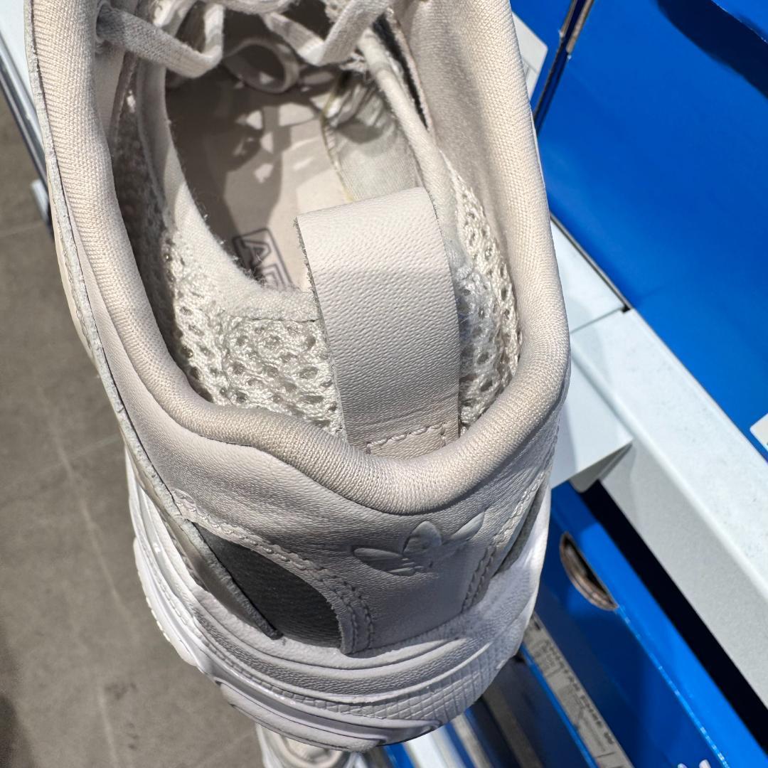 【人気】アディダス ポーズ ADISTAR POSE W 24.5