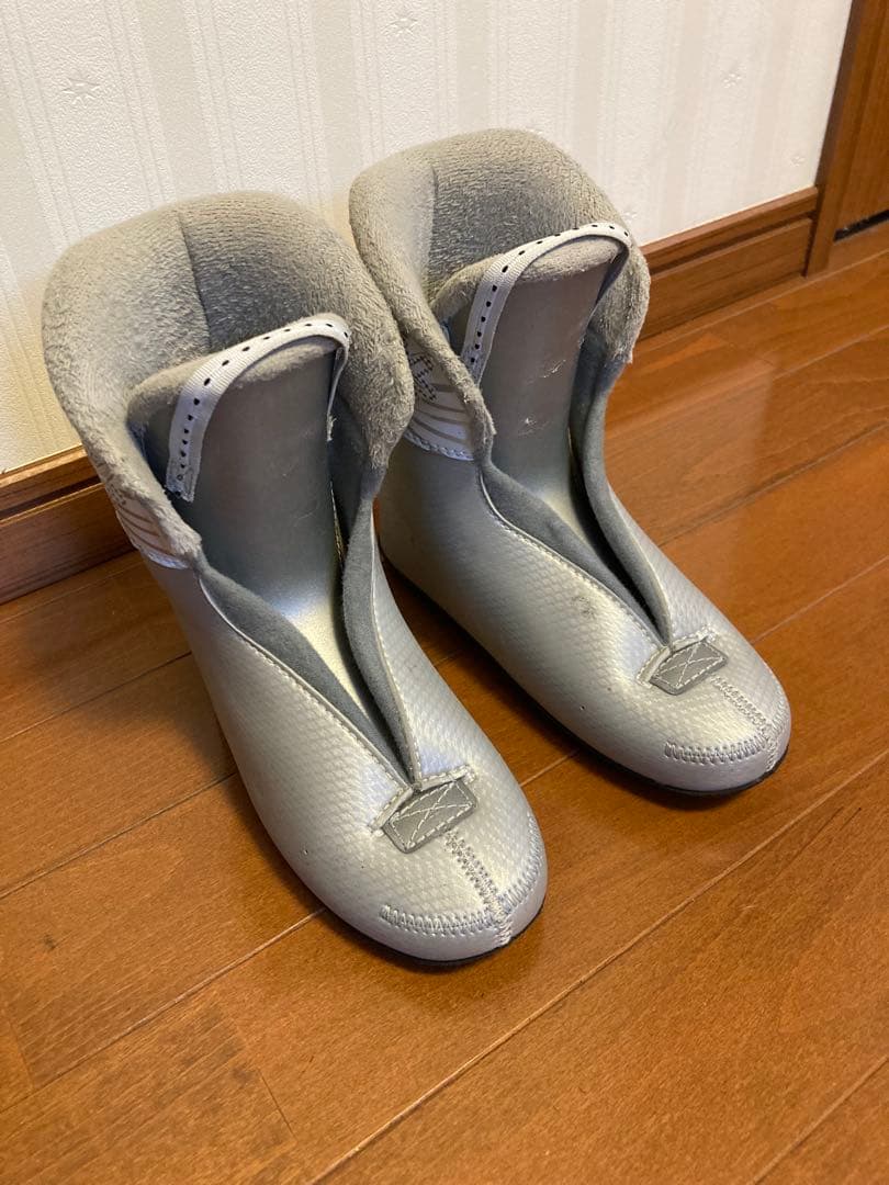 スキーセット（小学校低学年用） 板90cm、ブーツ22〜22.5cm、ストック他