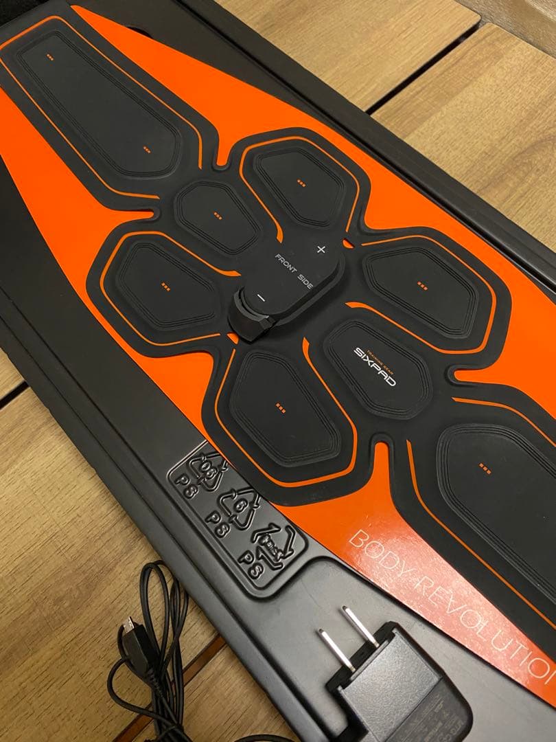 [ジェルシート７個付き]シックスパッド アブズベルトS/M/Lサイズ