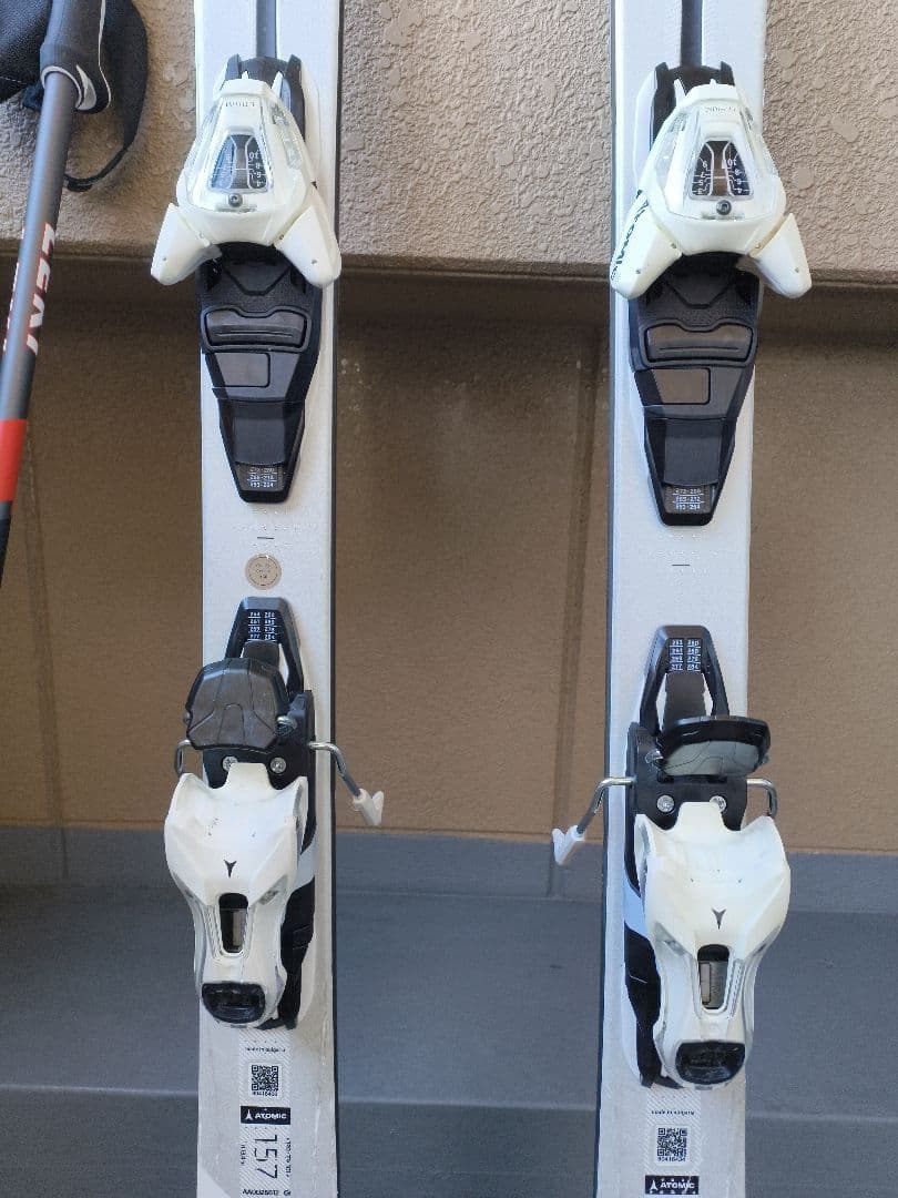 ATOMIC CLOUD 157 スキーセット ポール、カバー付き