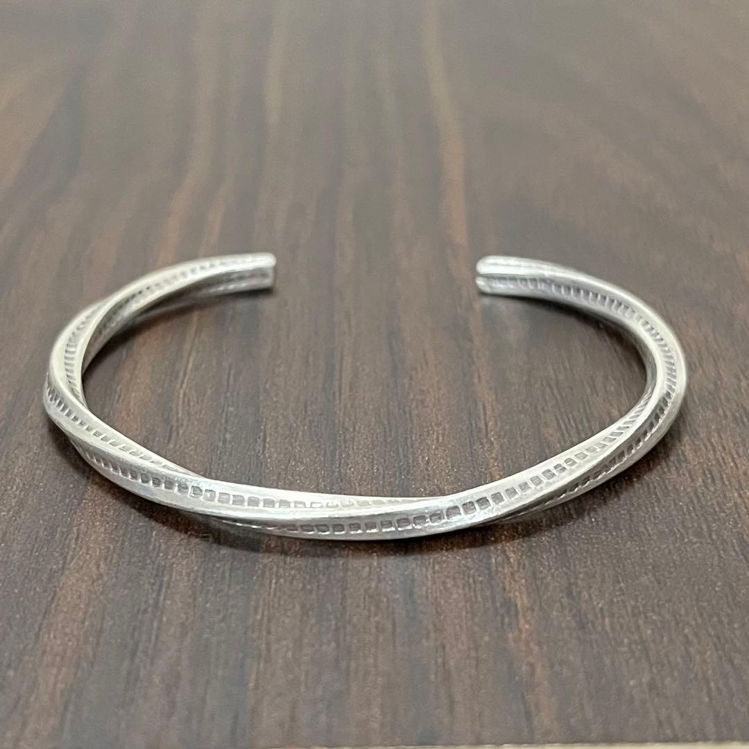 【新品・未使用】バングル カレンシルバー ハンドメイド　純銀97% カレン族