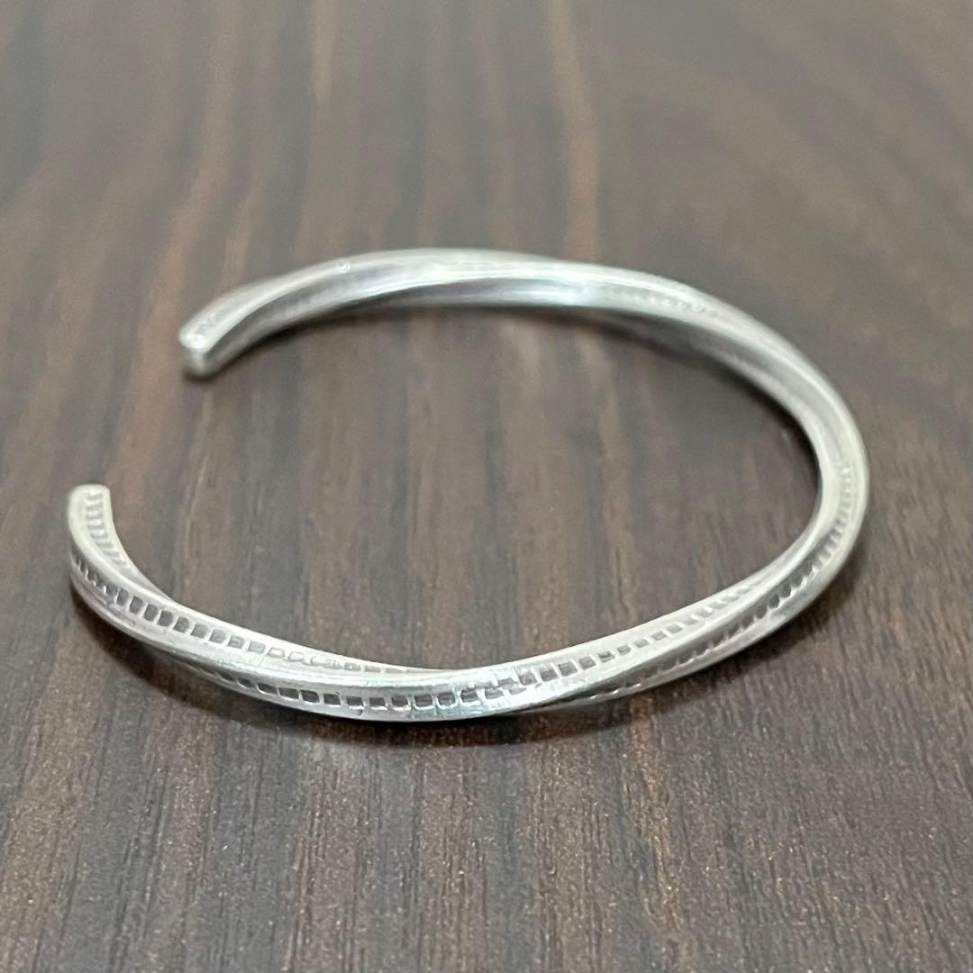 【新品・未使用】バングル カレンシルバー ハンドメイド　純銀97% カレン族