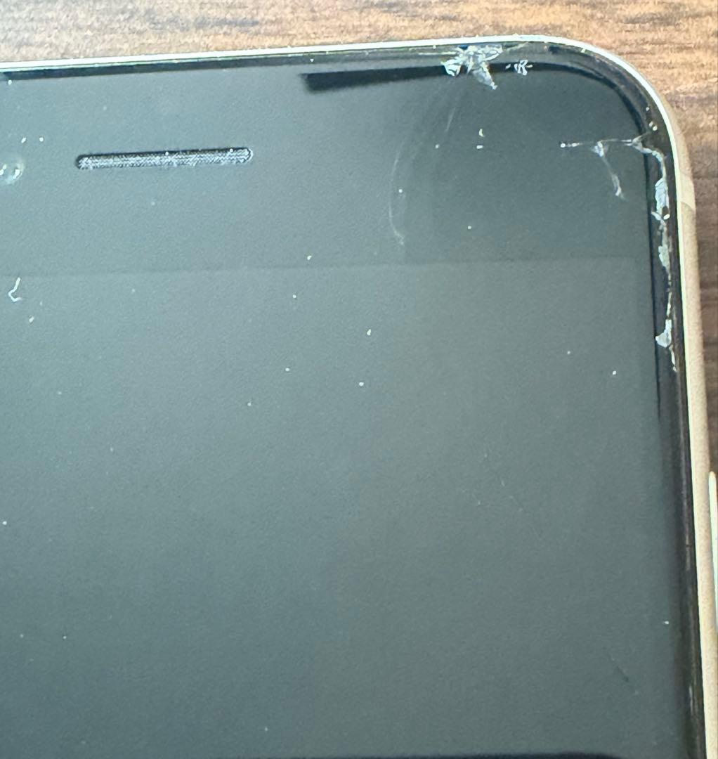 Apple iPhone SE (第3世代) スターライト 64GB