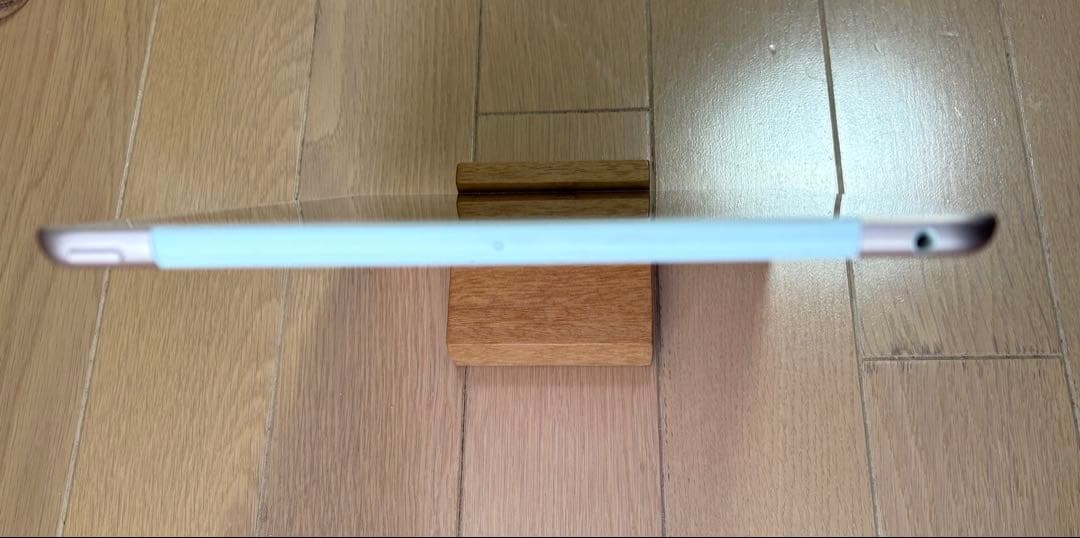 iPad7世代 32GB ゴールド