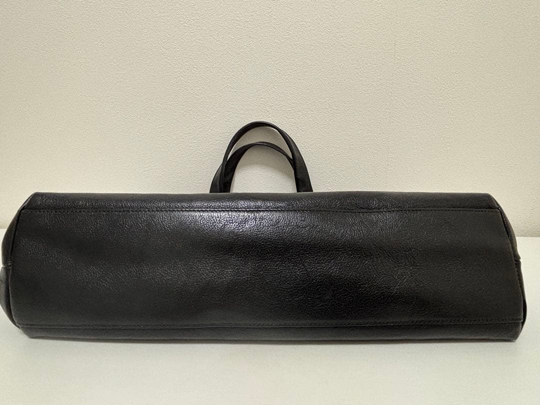 【1月限定セール】イルビゾンテ トートバッグ　ブラック　レザー