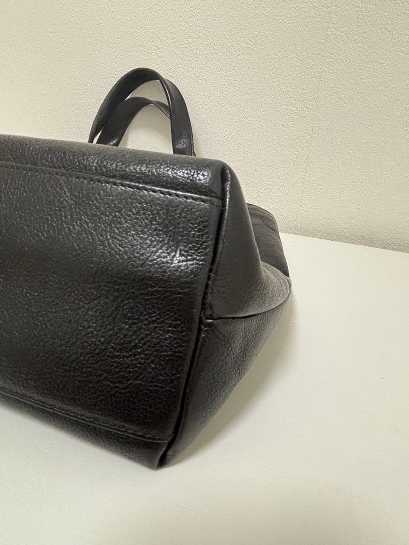 【1月限定セール】イルビゾンテ トートバッグ　ブラック　レザー