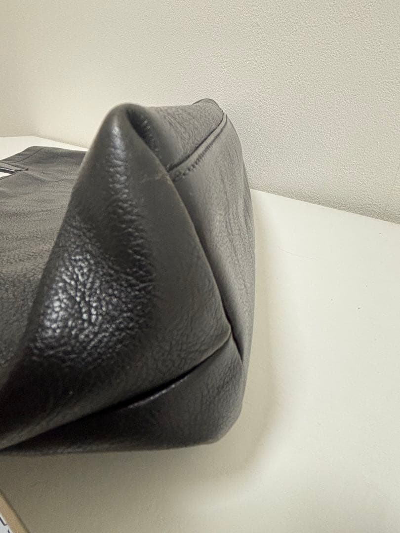 【1月限定セール】イルビゾンテ トートバッグ　ブラック　レザー