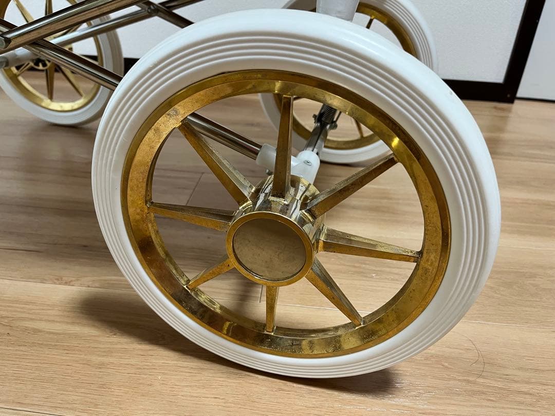 値下げしました！東京乳母車 プスプス（籐製ベビーカー）