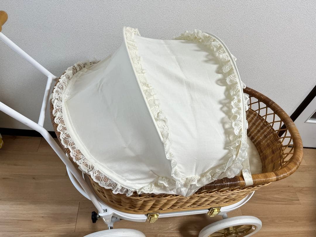 値下げしました！東京乳母車 プスプス（籐製ベビーカー）