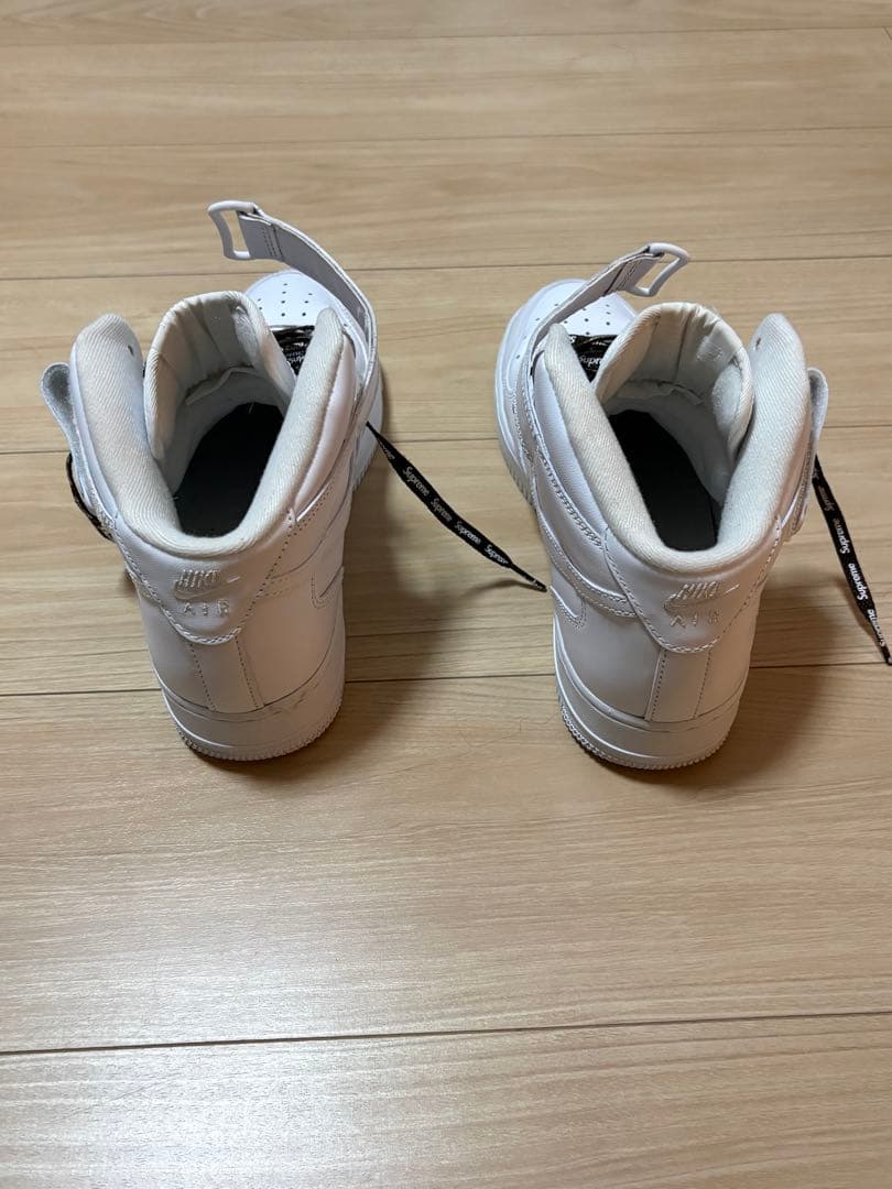ナイキ エアフォース1 MID Supreme