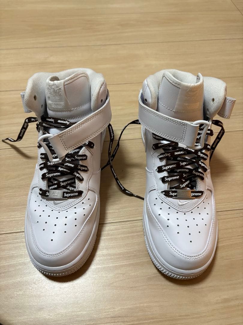 ナイキ エアフォース1 MID Supreme