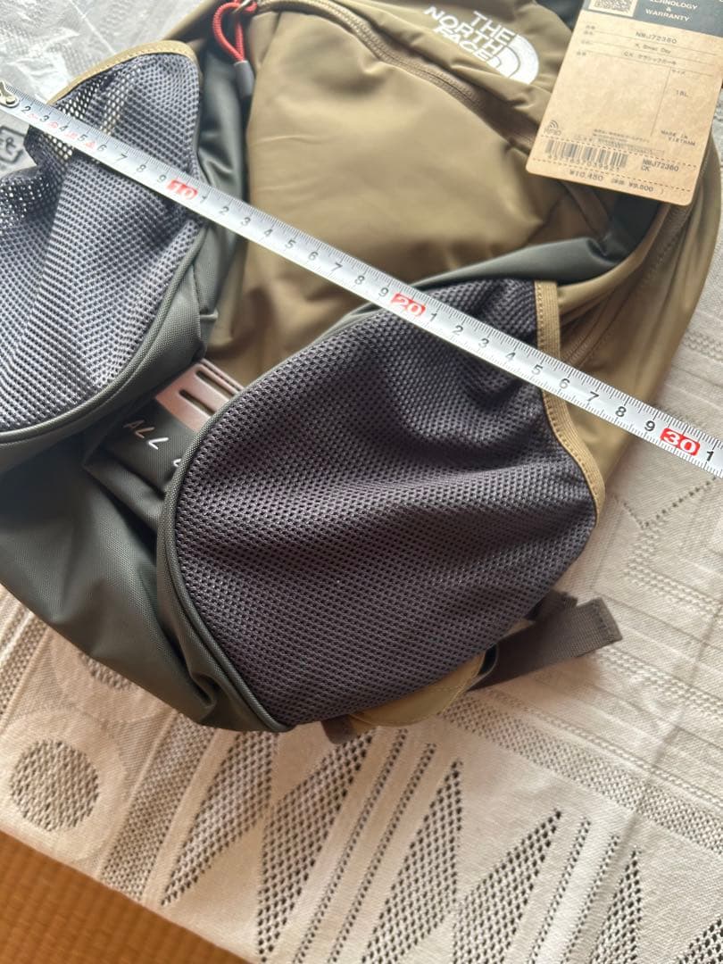 15L ノースフェイス　キッズ リュック　スモールデイ　ホイッスル　カーキ