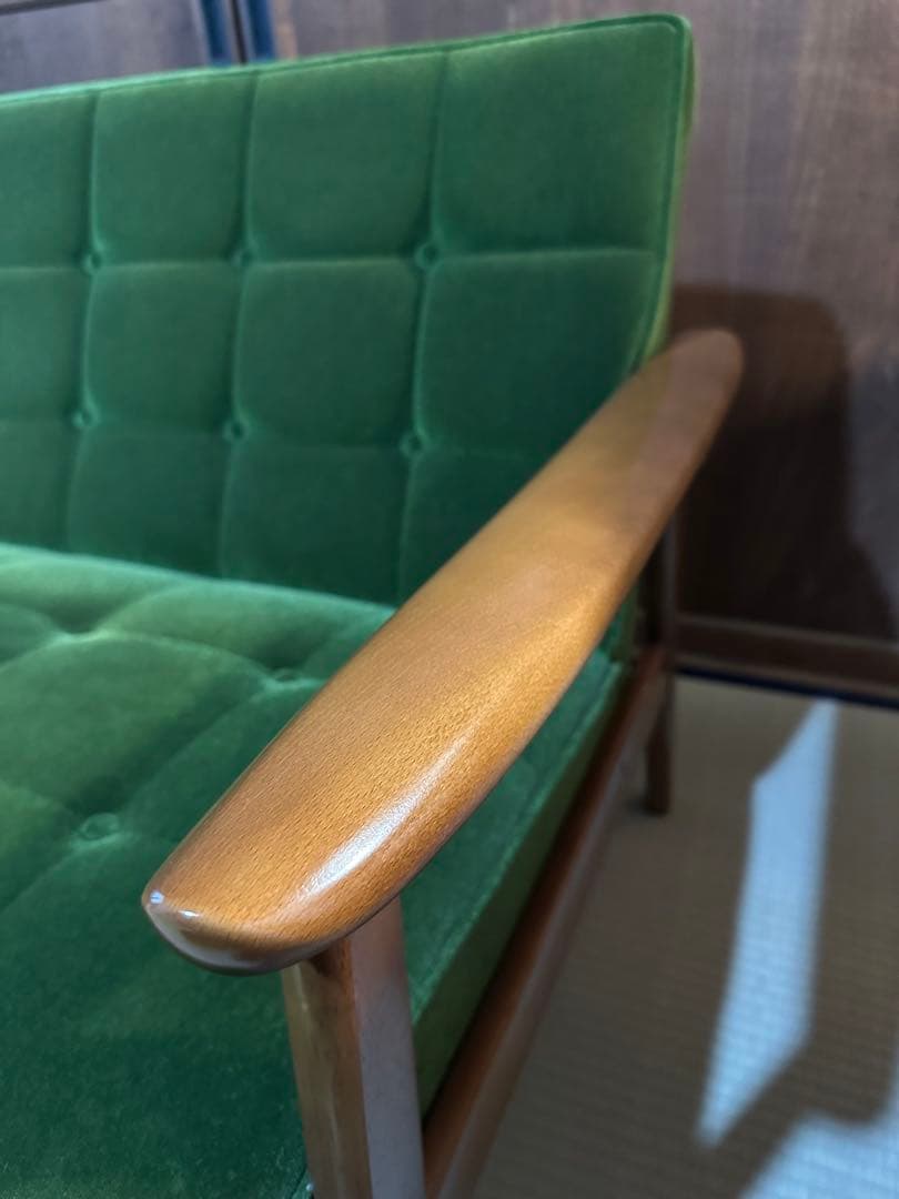 カリモク60 kチェア　2シーター