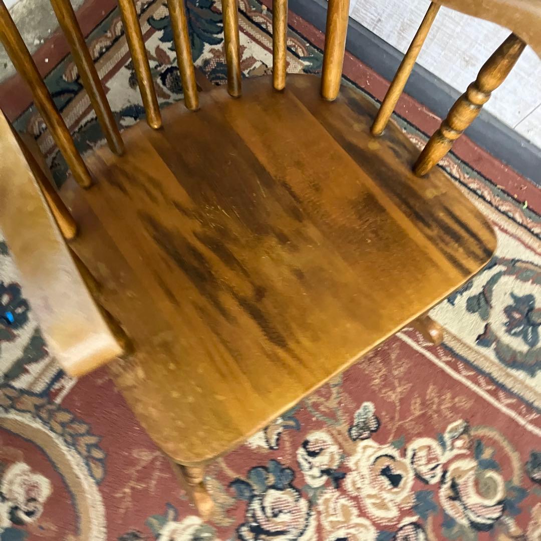 木製ロッキングチェア クラシックデザイン 肘掛け付き