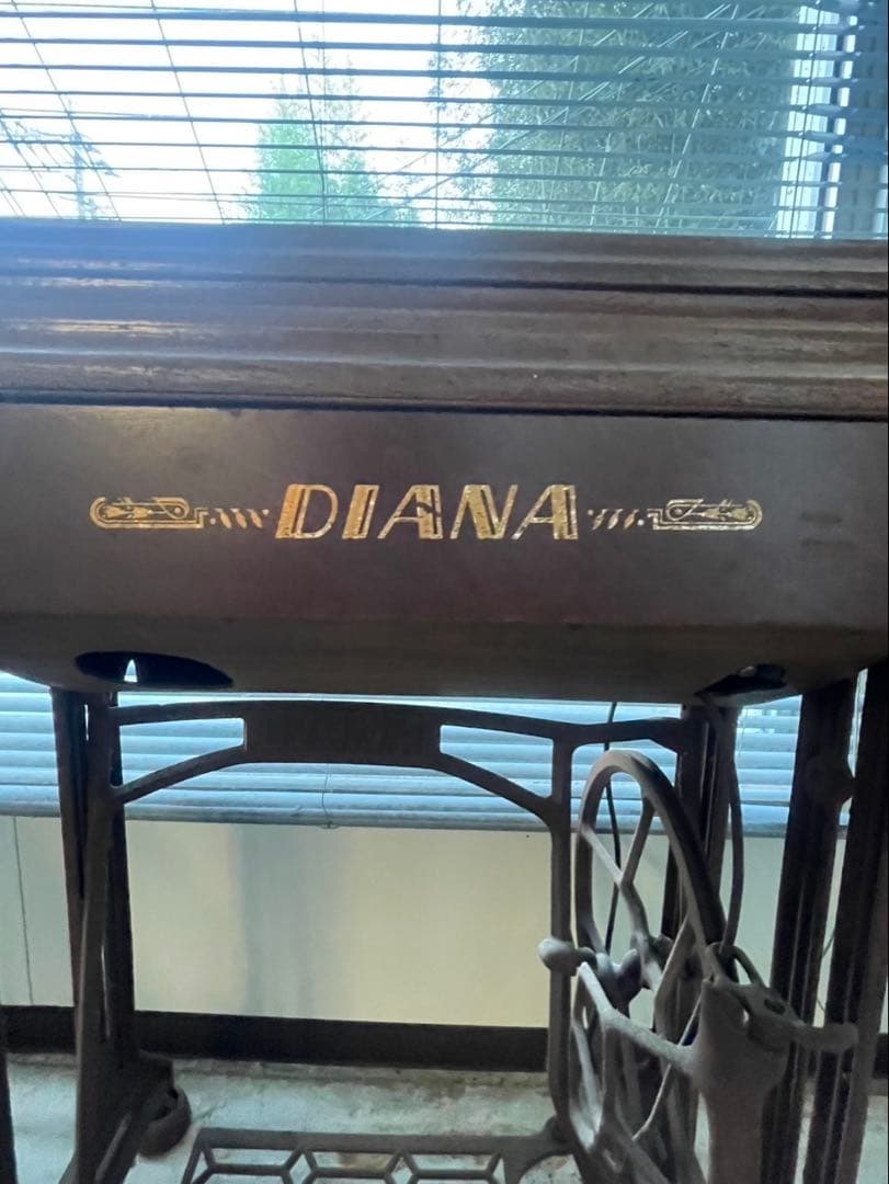 Diana クラシックミシン 手動ペダル式