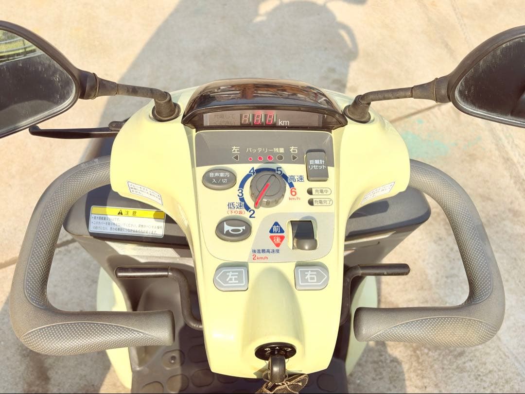 の*ん様 千葉県から全国発送可能　スズキ　セニアカー　ET4D7