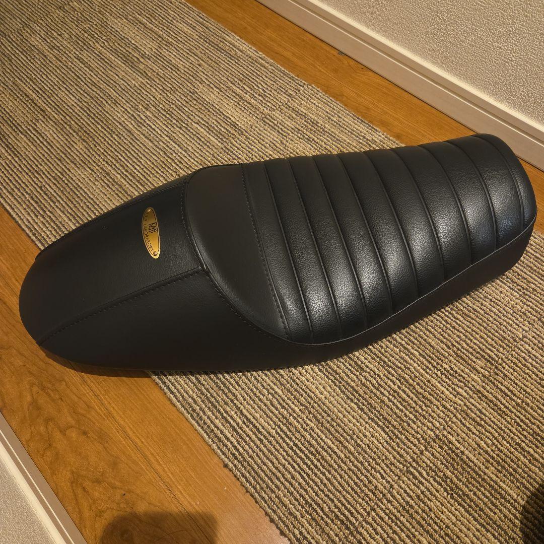 K&H GB350 カフェレーサー　タックロールシングルシート
