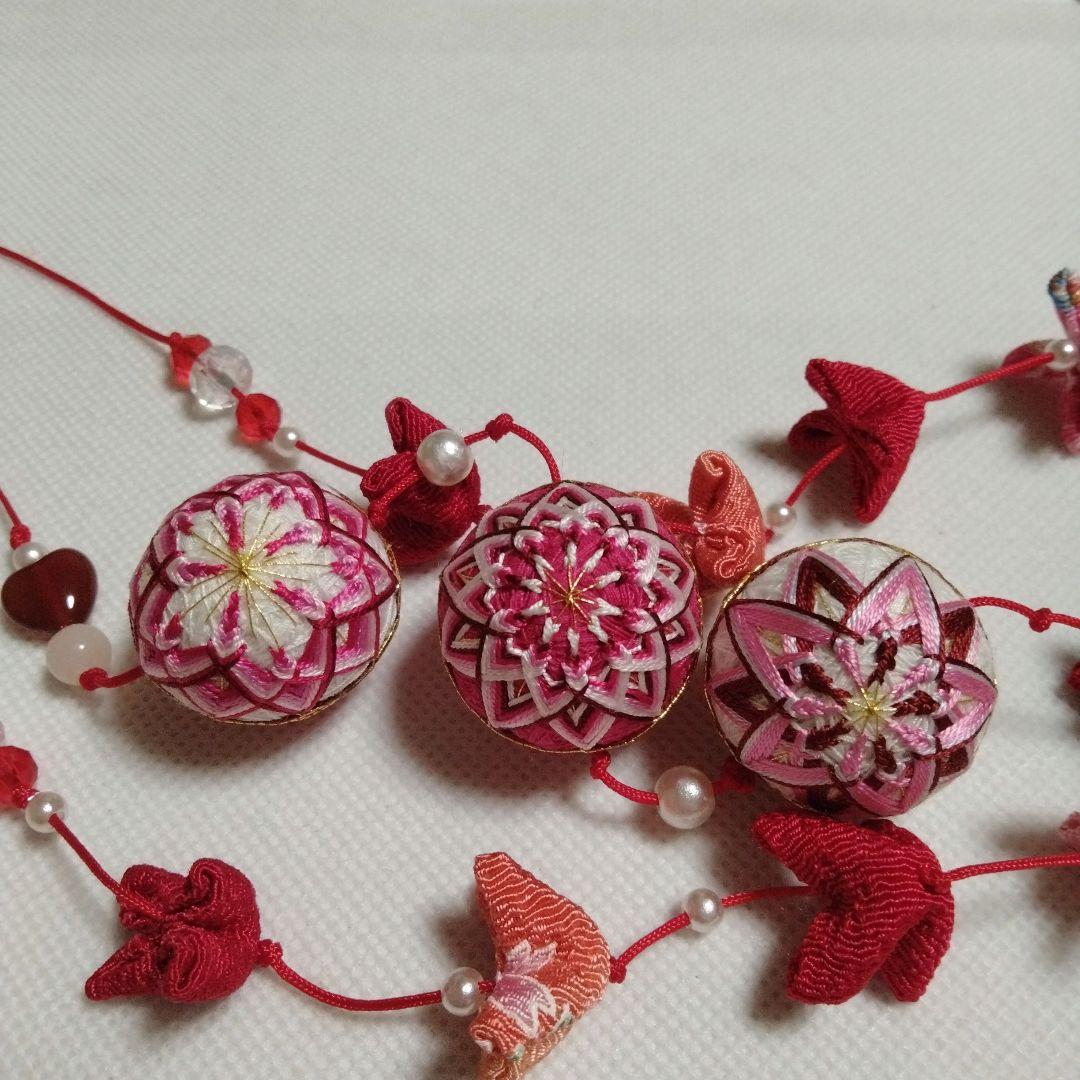 Muriel　絹糸　小さな手まり　ストラップ　バッグチャーム　つるし飾り