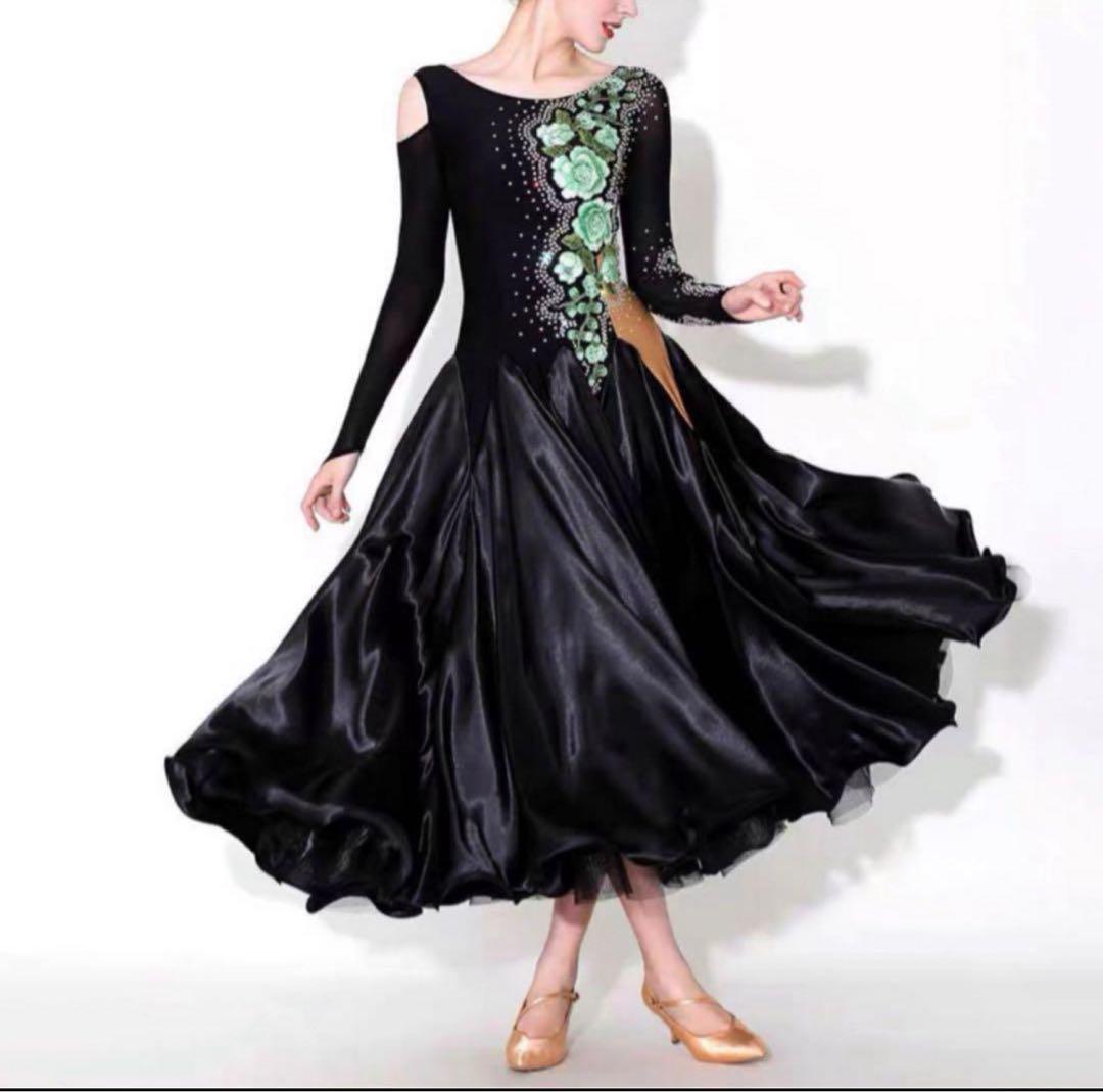 社交ダンスドレス　豪華　新品　M