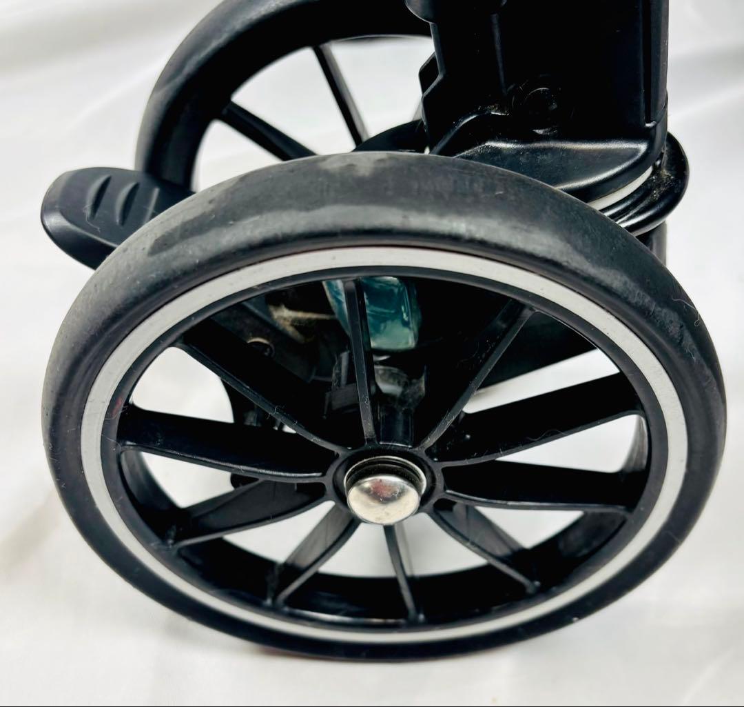 Combi スゴカルα 4キャス compact エッグショック HU