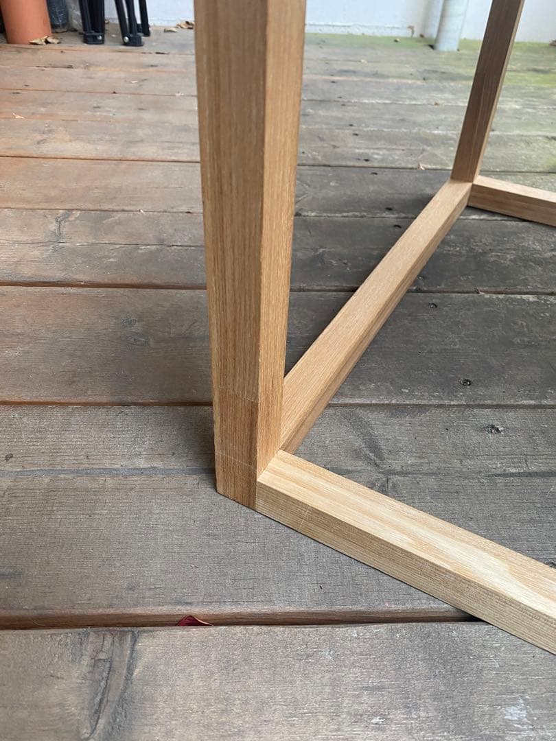 ナチュラル木製正方形テーブル