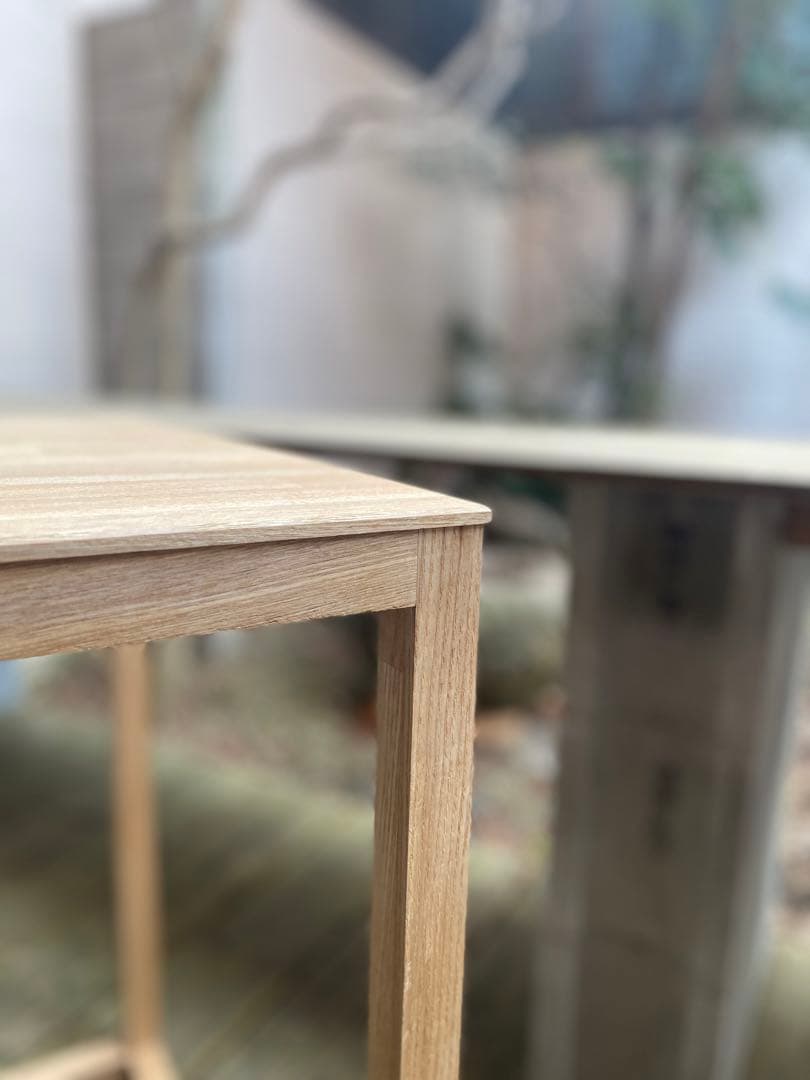 ナチュラル木製正方形テーブル