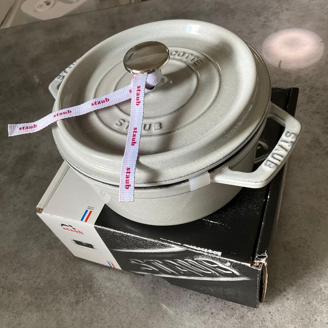 STAUB ストウブ ピコ ココット ラウンド 18㎝ カンパーニュ