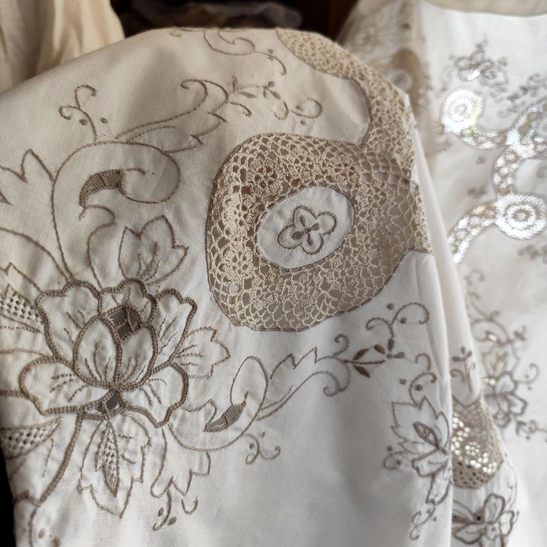 淡生成りVintageレース　クロッシェ手刺繍生地パーツ　大判テーブルクロス