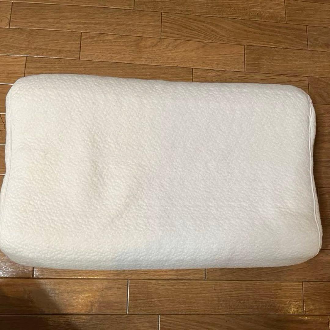 ヒツジのいらない枕ー至極ー　カバー付き