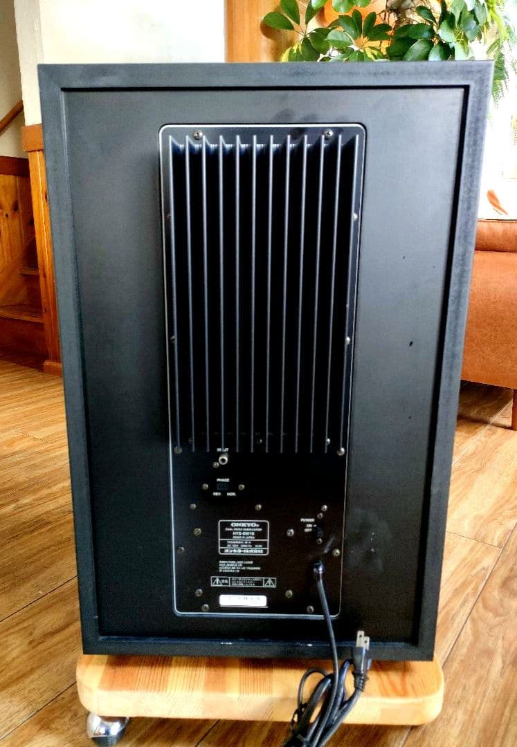 美品　ONKYO　オンキョー　ウーファー　HTS-SW10