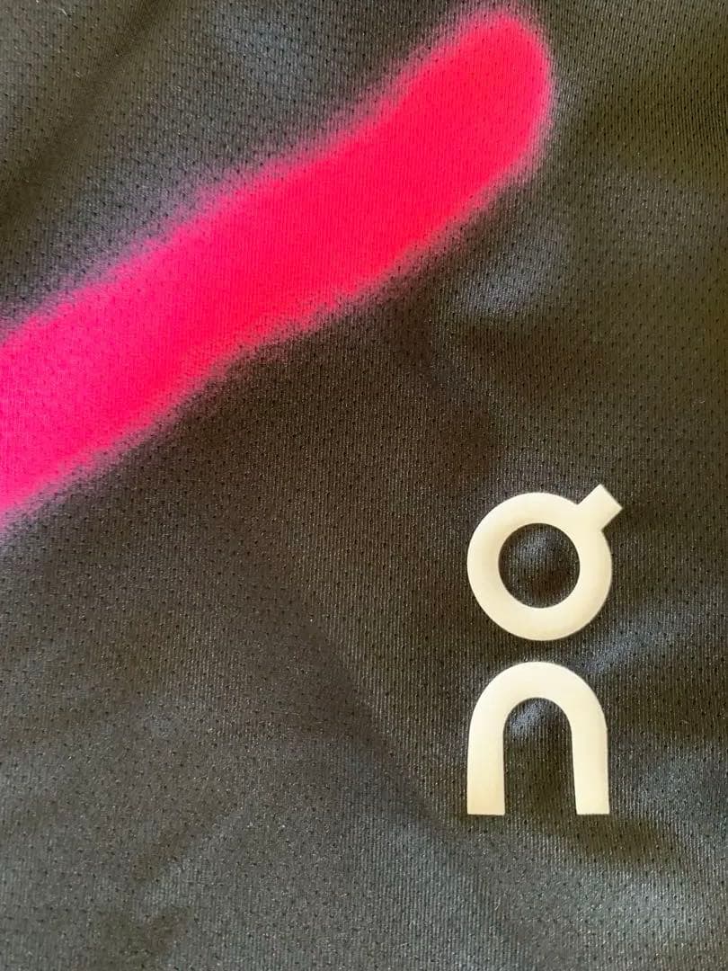 【希少XSサイズ】On court グラフィックTシャツ