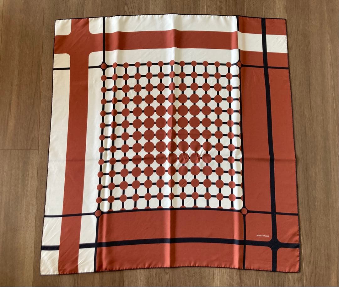 最終値下【ほぼ未使用】 TOMORROW LAND シルクスカーフ 大判スカーフ