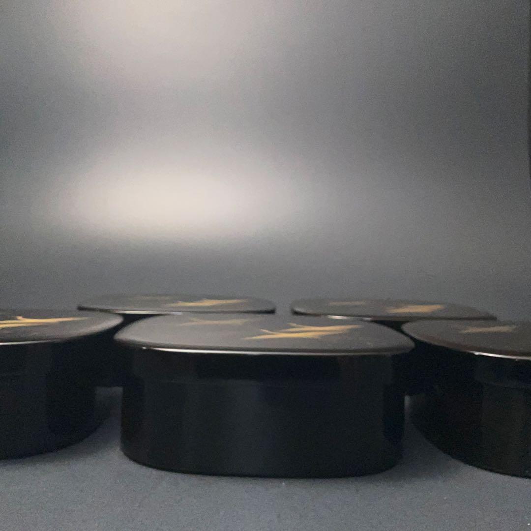 輪島　漆塗　千羽鶴沈金　弁当箱５組　三谷吾一　共箱　仕切り付き　R1325ル